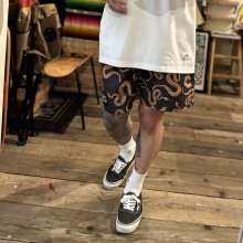 他の写真2: 【 Life's a Beach 】SNAKE PATTERN SHORTS / BLACKxORANGE