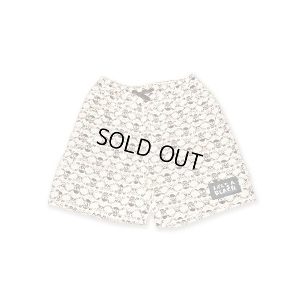 画像1: ※予約受付中【 Life's a Beach 】SKULL PATTERN SHORTS / 生成りxブラック
