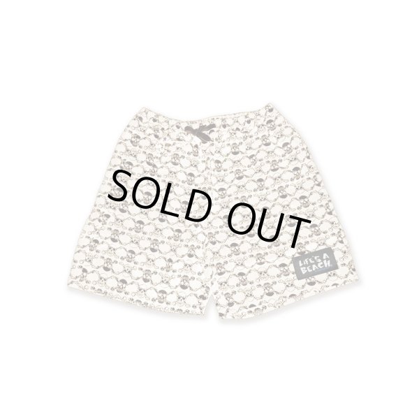 画像1: ※予約受付中【 Life's a Beach 】SKULL PATTERN SHORTS / 生成りxブラック