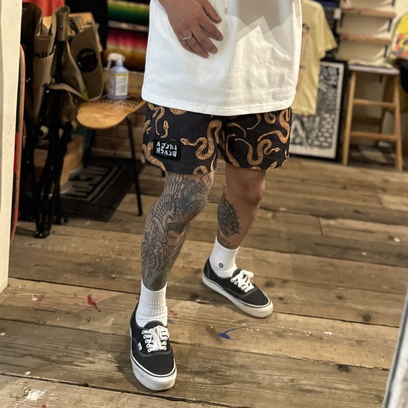 画像: 【 Life's a Beach 】SNAKE PATTERN SHORTS / BLACKxORANGE