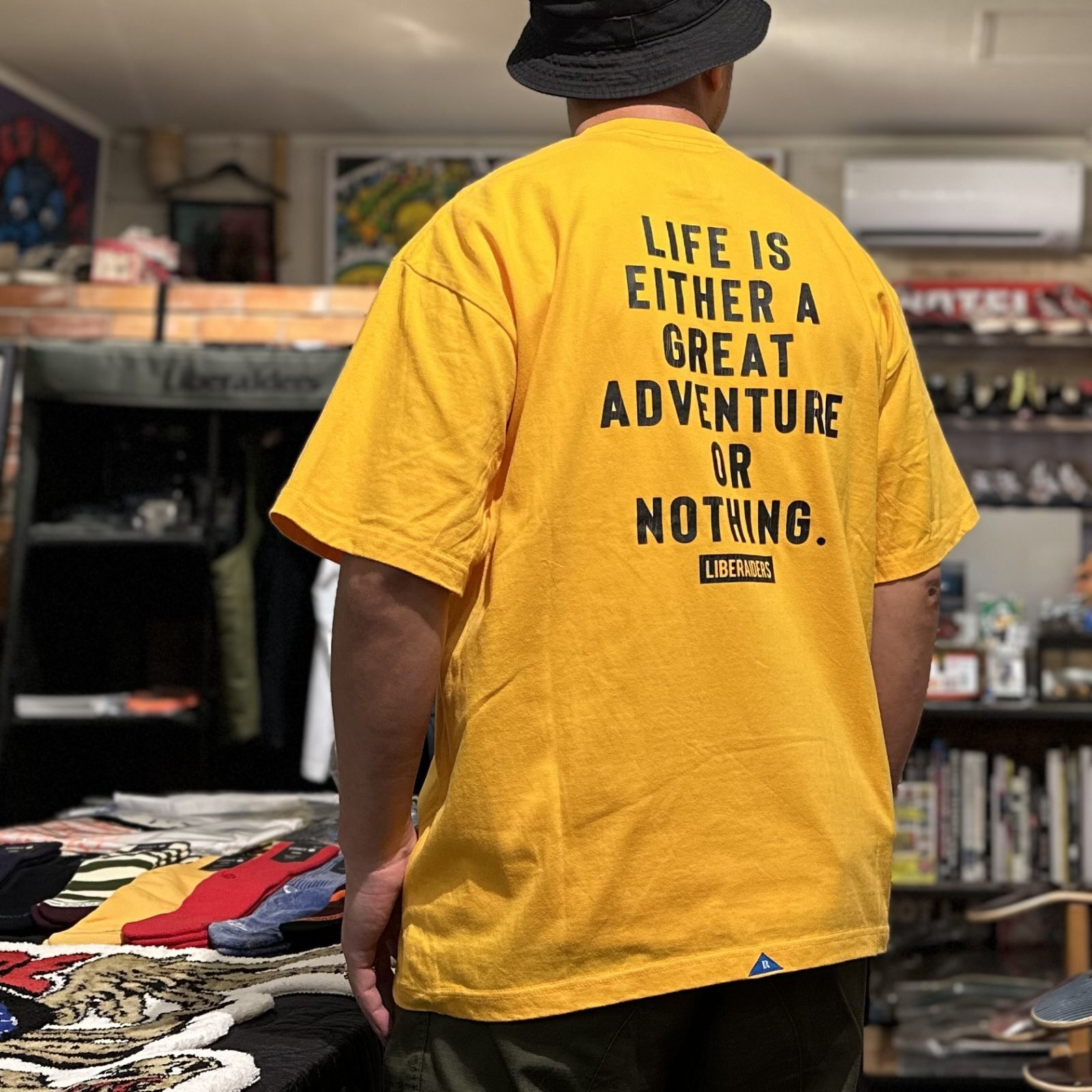 画像: 【 Liberaiders 】ADVENTURE POCKET TEE / YELLOW