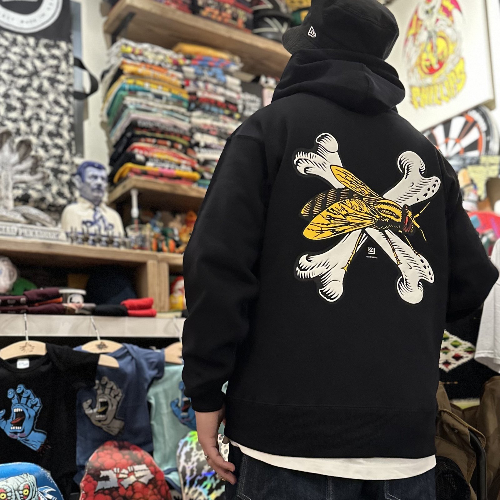 画像: 【 Qee Original 】FLY&BONES by VCJ P/O HOODIE