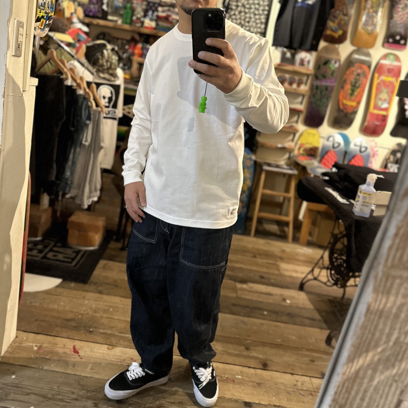 画像: 【 Qee Original 】FLY&BONES by VCJ L/S T-SHIRTS / WHITE