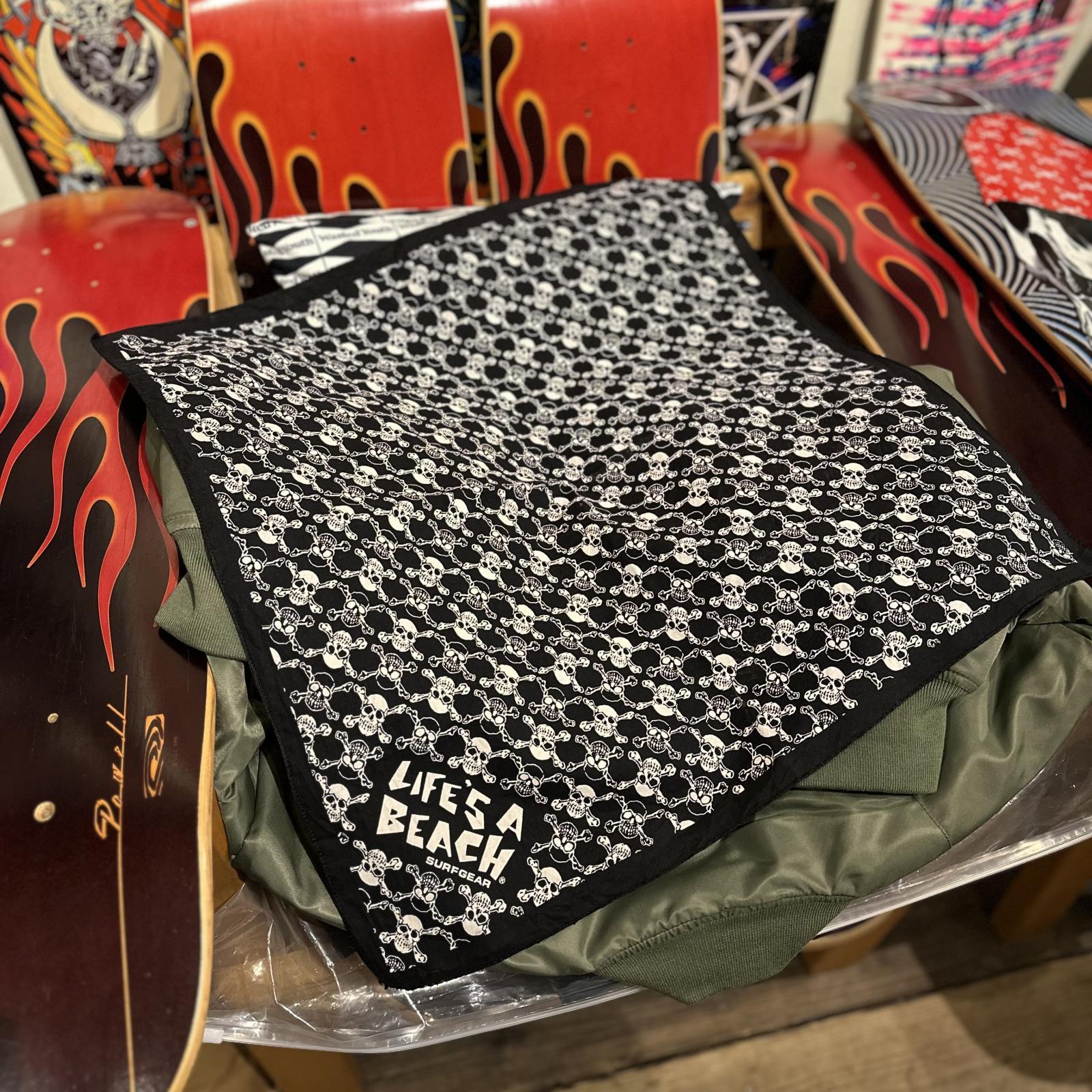 画像: ※ 予約商品【 Life's a Beach 】80's SKULL BANDANA / BLACK ver.