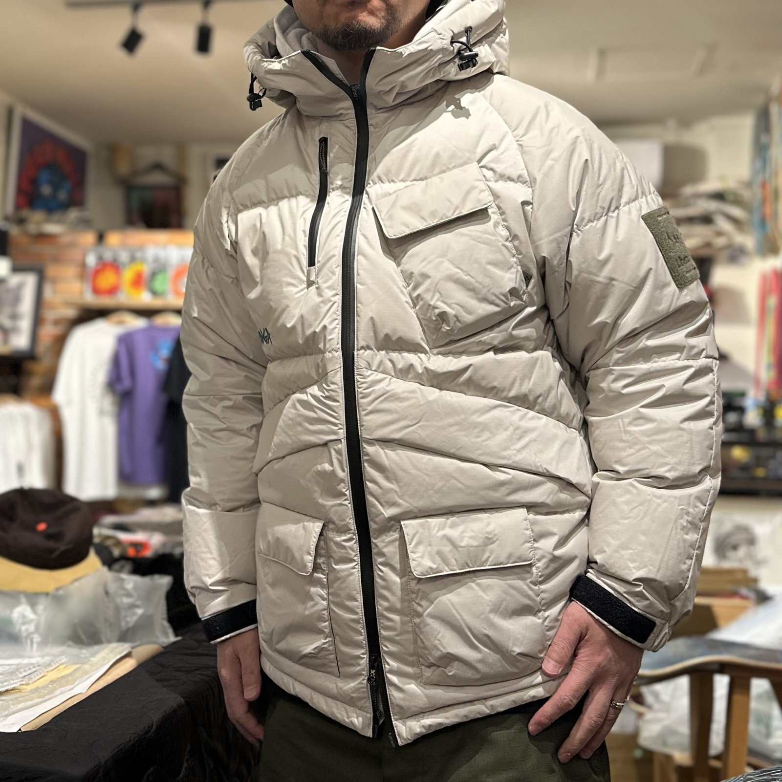 画像: 【 Liberaiders 】NANGA X LIBERAIDERS AURORA TACTICAL DOWN JACKET / IVORY