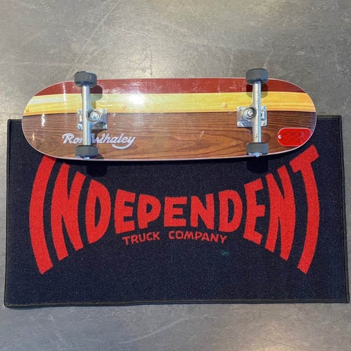 画像: 【 Independent Trucks 】RUG INDEPENDENT SPAN LOGO