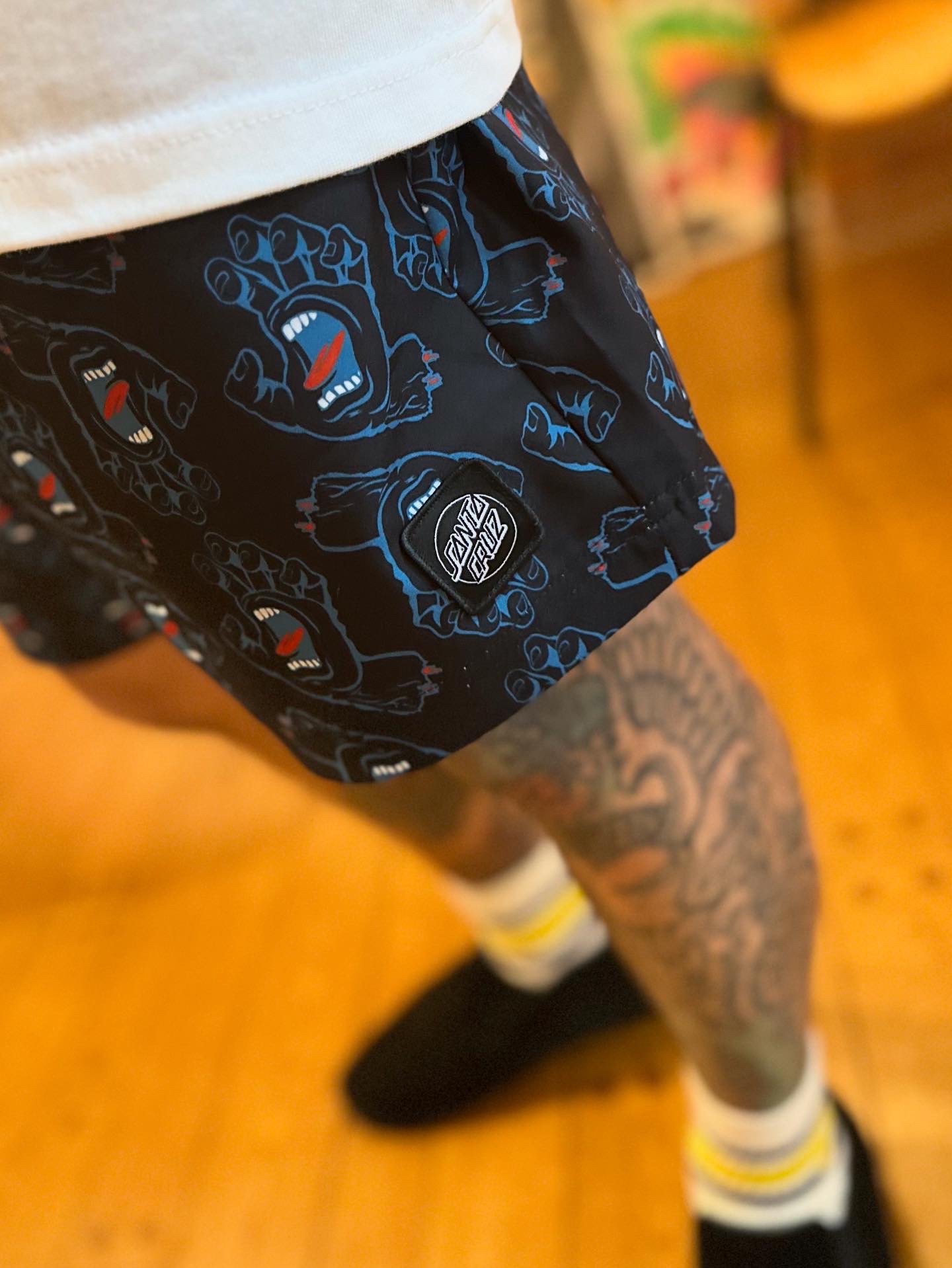 画像: 【 Santa Cruz Skateboards 】CRUZ DOT PULL ON BOARDSHORTS / SCREAMING REPEAT