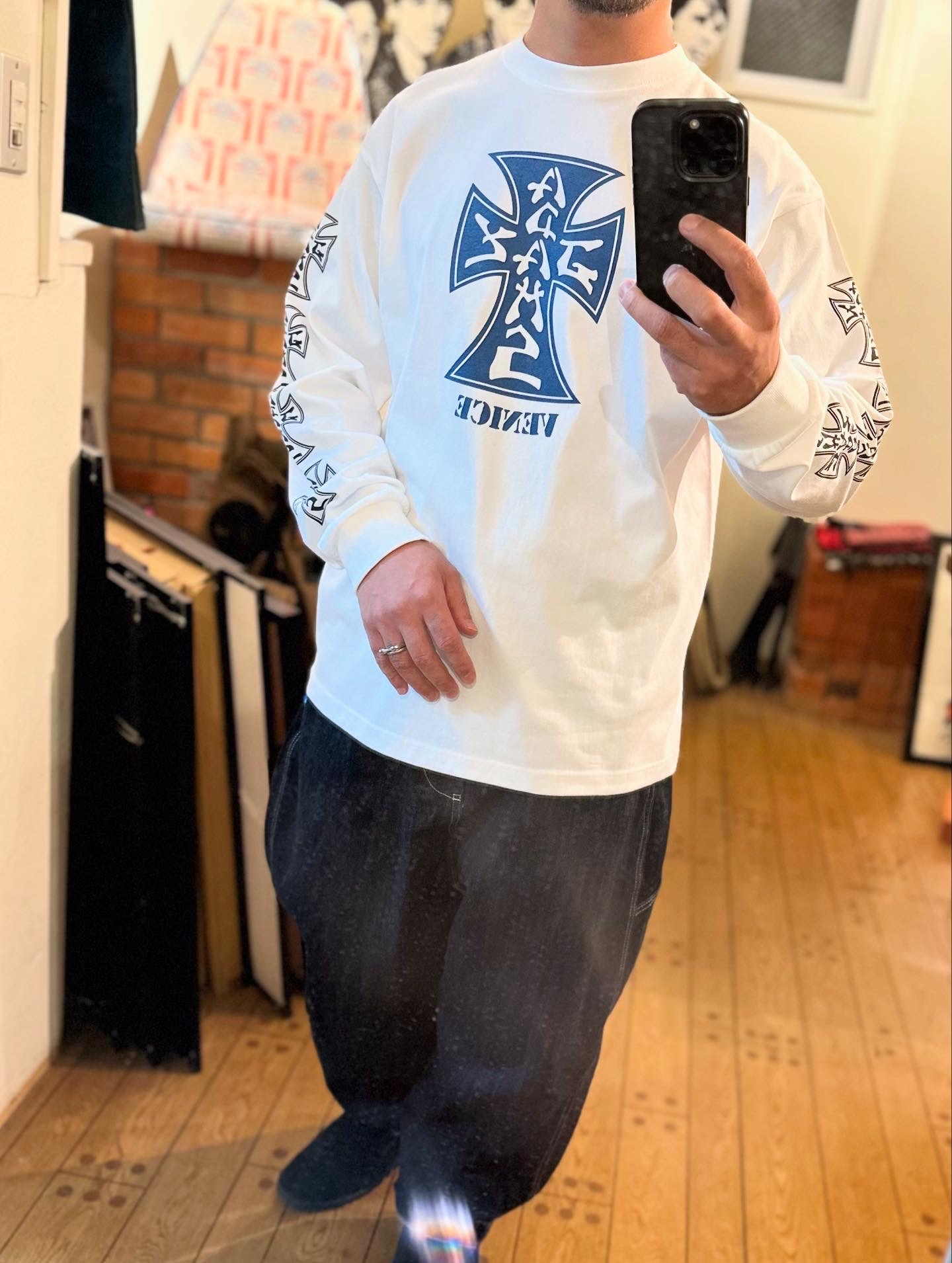 画像: ※7/21予約締切【 Jay Adams x QEESKULL by Jim Phillips 】VENICE STYLE L/S TEE（ WHITE ）