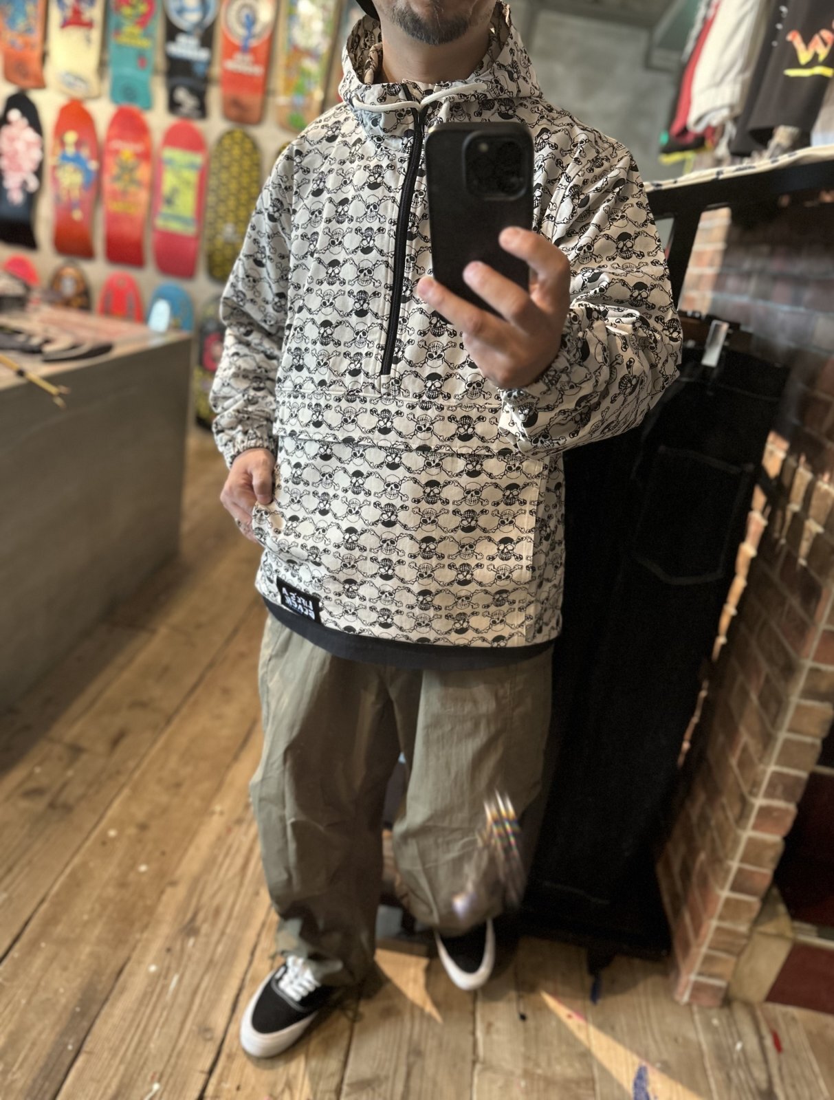 Life's a Beach 】80's SKULL PATTERN ANORAK / 生成り - Qee