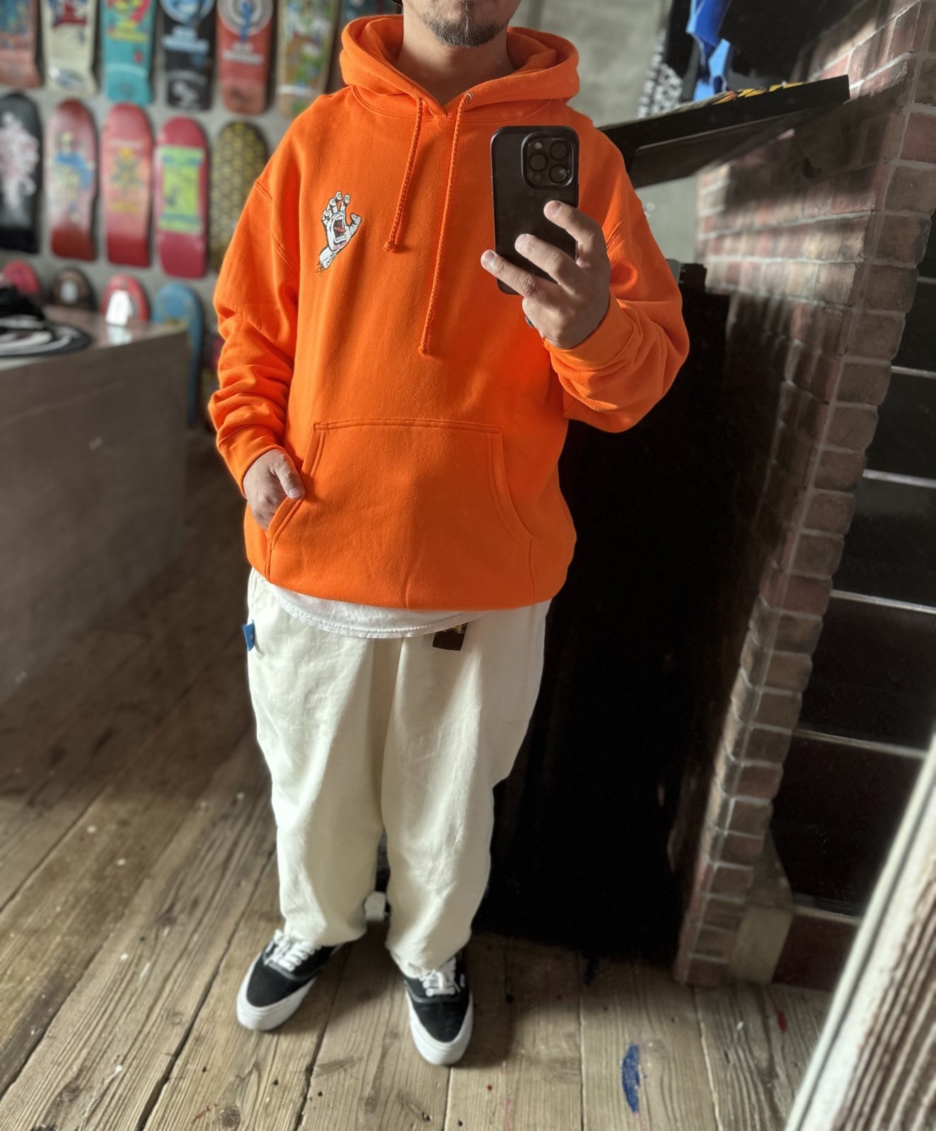 画像: 【 Santa Cruz Skateboards 】P/O HOOD SCREAMING HAND 25FA / Safety Orange