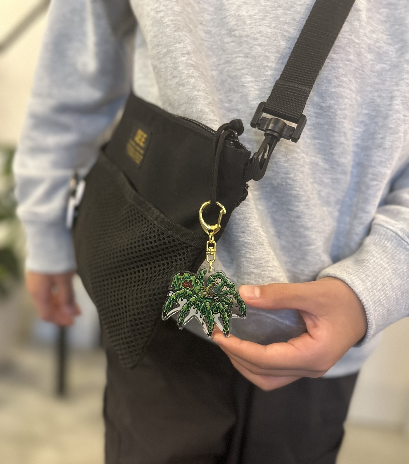 画像: ※予約受付中【 Qee 24周年限定アイテム 】" TARANTULA 2 " by Jimbo Phillips KEYHOLDER