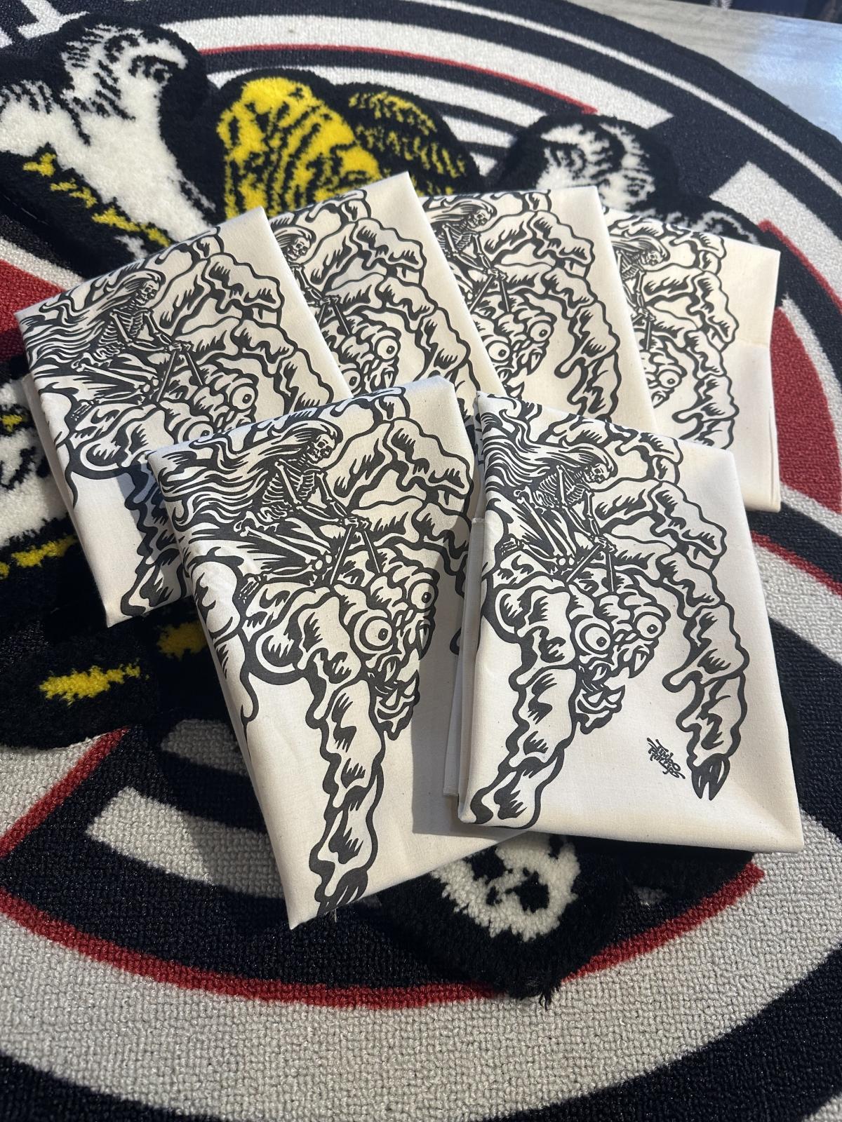 画像: ※予約受付中【 Qee 24周年限定アイテム 】" TARANTULA 2 " by Jimbo Phillips  / BANDANA